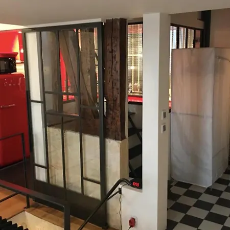 70m2 Loft In The 10th Arrondissement Apartment *